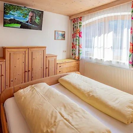Ferienwohnung Ausblick Zillertal Hainzenberg Exterior photo