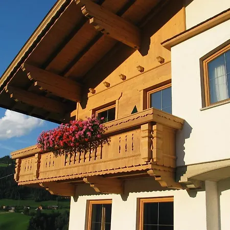 Ferienwohnung Ausblick Zillertal Hainzenberg Room photo