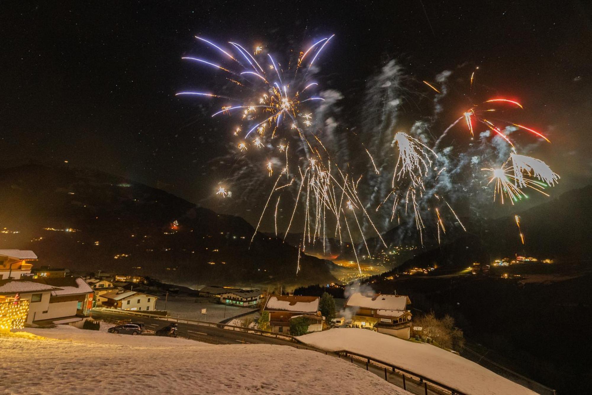 Ausblick Zillertal * Hainzenberg