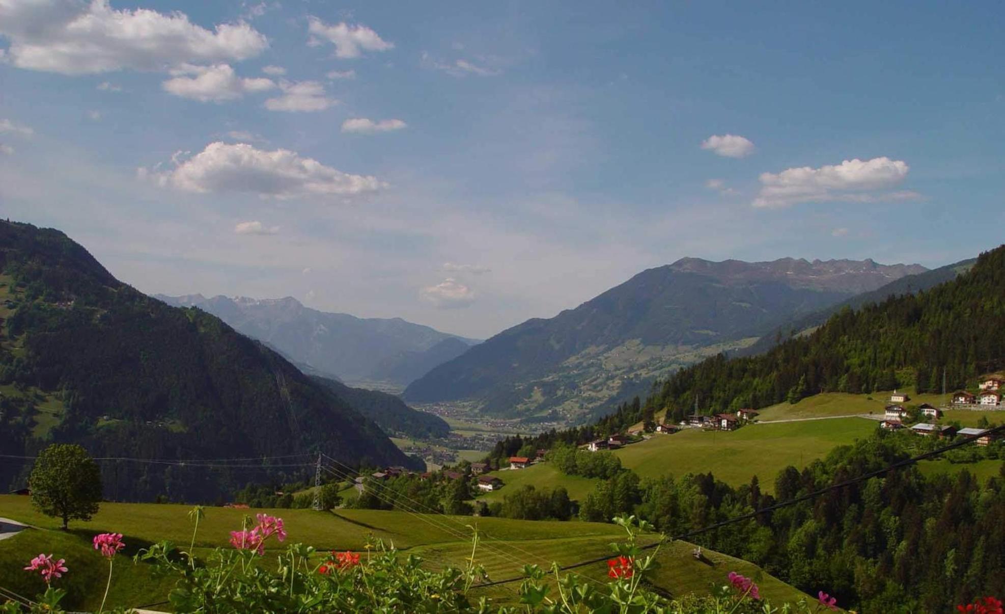 Apartment Ausblick Zillertal Hainzenberg